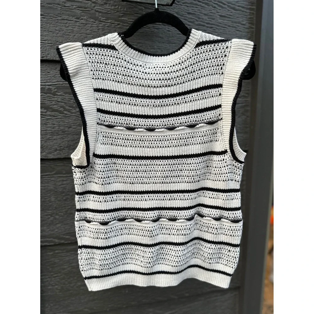 Evereve Womens Black White Striped Pointelle Knit Cap Sleeve Sweater Vest Size M
